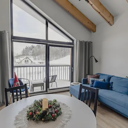 Ptasie Nowosc Z Widokiem Na Gory