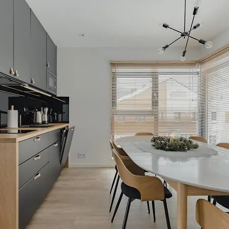 Ptasie Nowosc Z Widokiem Na Gory شقة