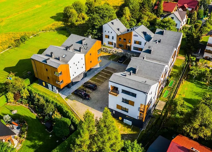 Ptasie Nowosc Z Widokiem Na Gory