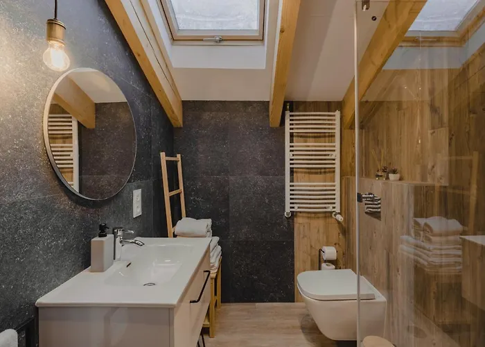 Ptasie Nowosc Z Widokiem Na Gory שצ'צ'ירק