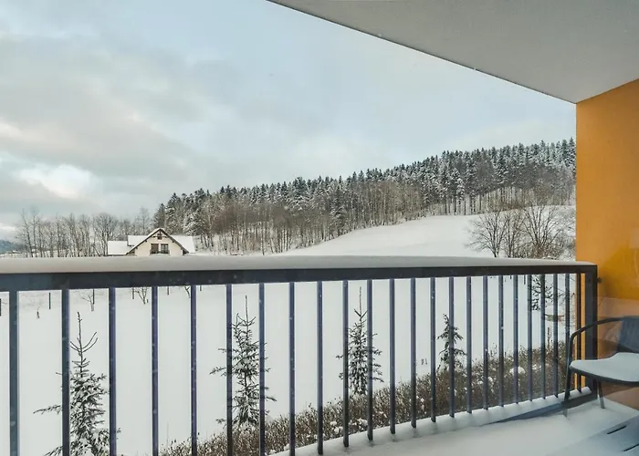 Ptasie Nowosc Z Widokiem Na Gory