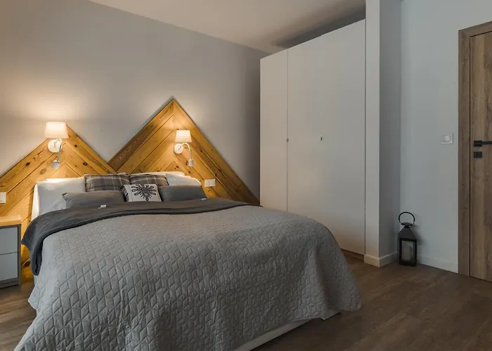 Ptasie Nowosc Z Widokiem Na Gory