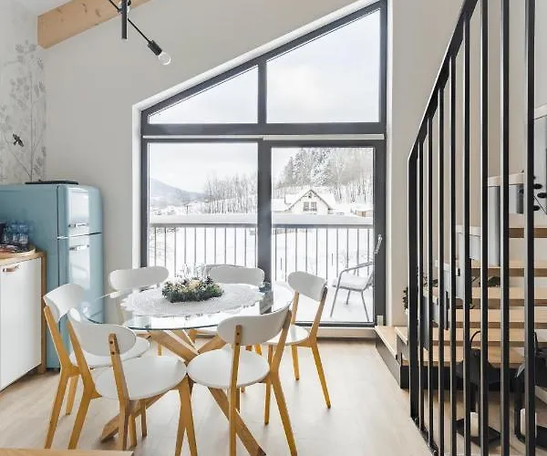 Ptasie Nowosc Z Widokiem Na Gory דירה