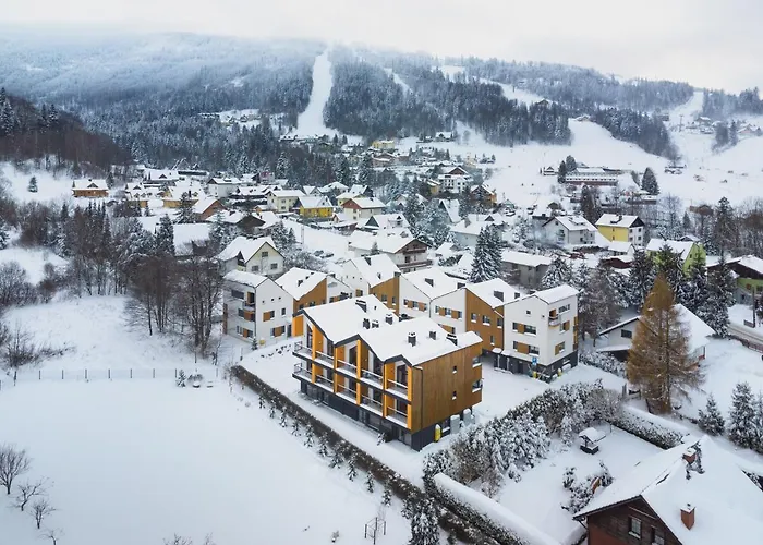 Ptasie Nowosc Z Widokiem Na Gory